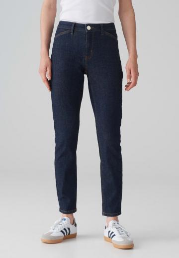 Узкие джинсы