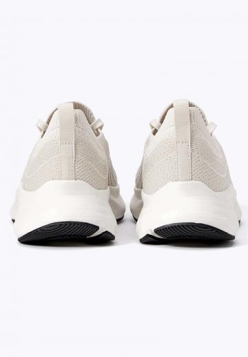 Беговые кроссовки