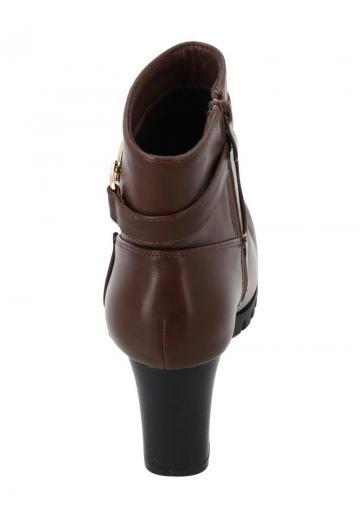 Полусапожки на высоком каблуке