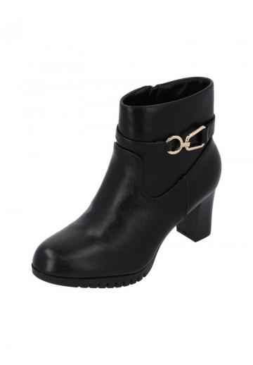 Полусапожки на высоком каблуке