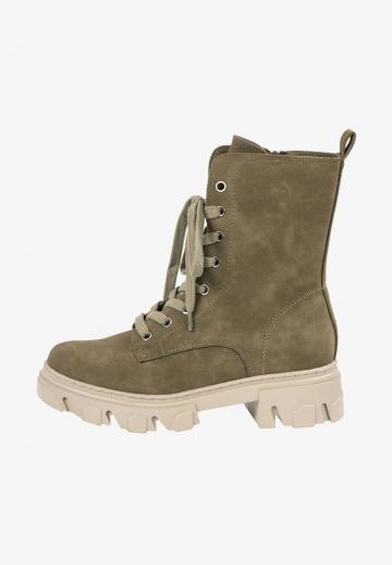 Ботинки на шнуровке