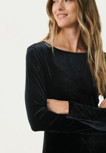 Платье футляр