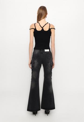 Топ на бретельках