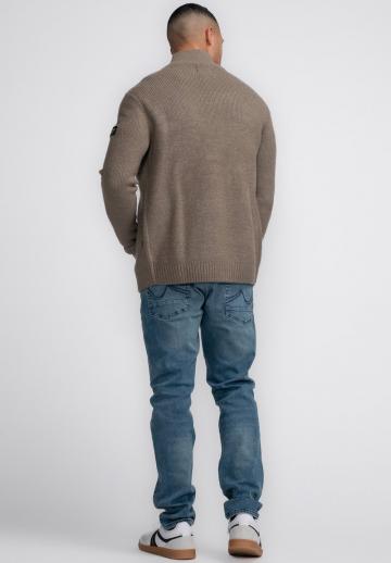 Вязаная кофта