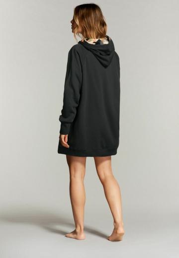 Пуловер с капюшоном