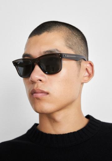 Солнечные очки