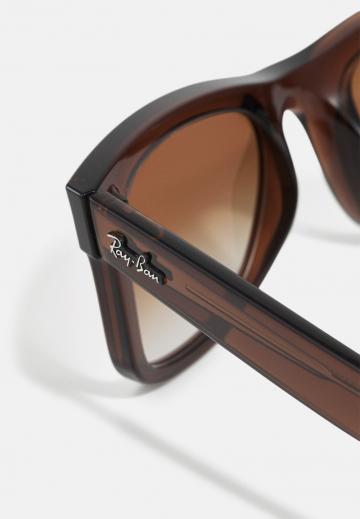 Солнечные очки