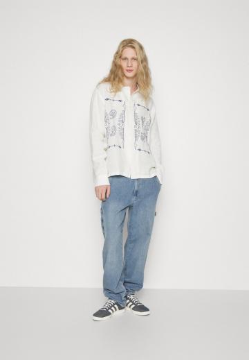 Прямые джинсы