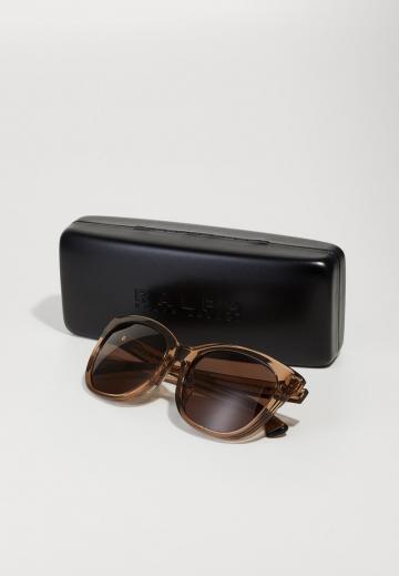 Солнечные очки