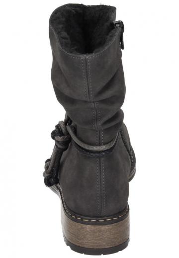 Зимние ботинки