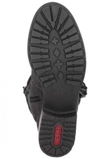 Зимние ботинки