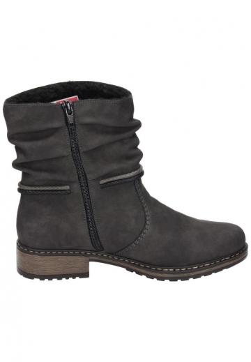 Зимние ботинки