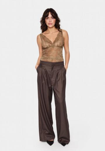 Топ на бретельках