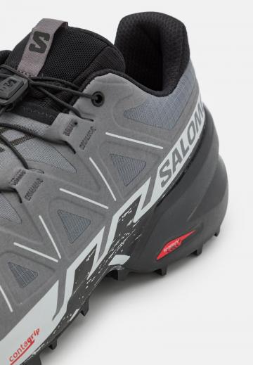 Беговые кроссовки