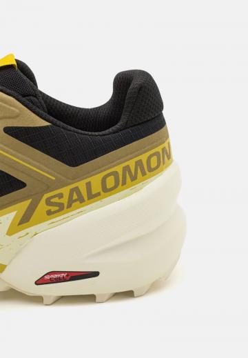 Беговые кроссовки