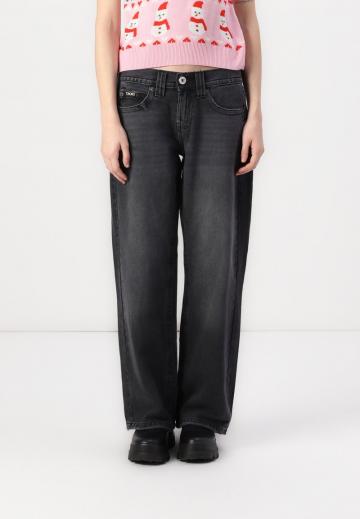 Свободные джинсы