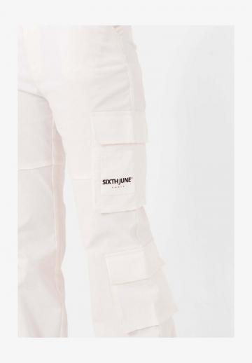 Брюки с накладными карманами