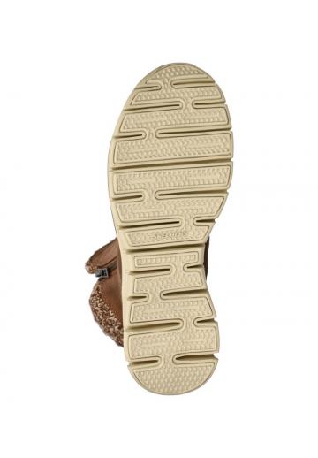 Сапожки на танкетке