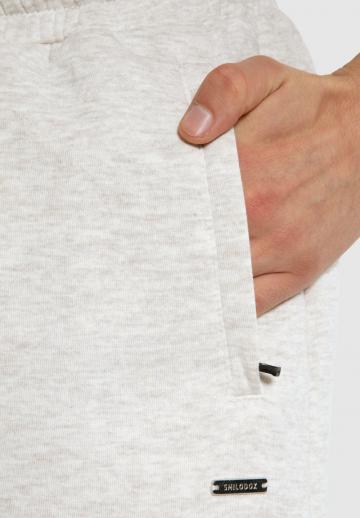 Спортивные штаны