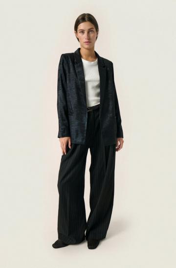 Длинный блейзер