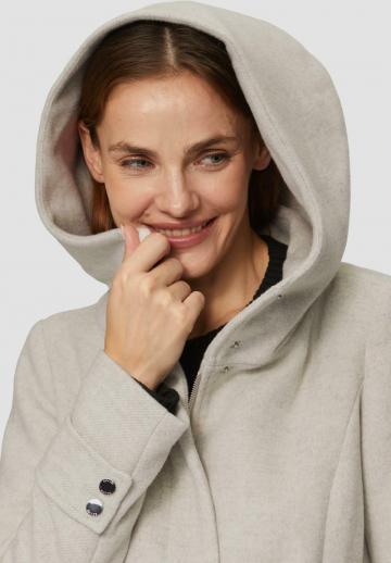 Шерстяное пальто