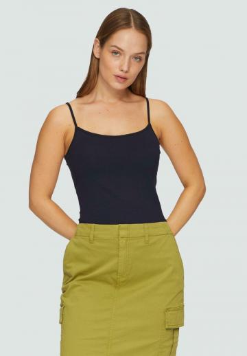 Топ на бретельках