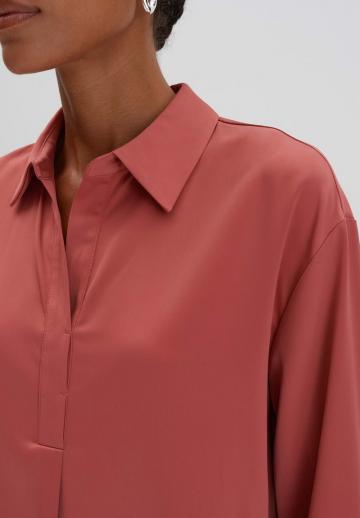 Атласная блузка