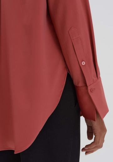 Атласная блузка