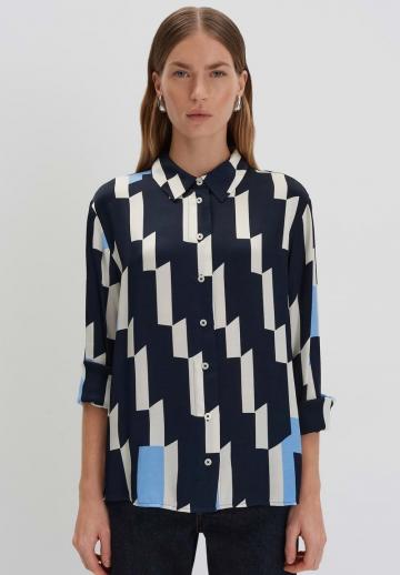 Атласная блузка