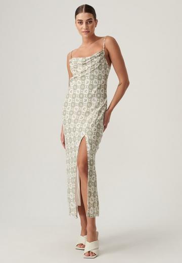 Летнее платье