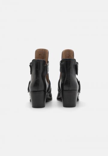 Ботинки челси