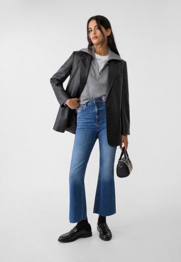 Короткие джинсы