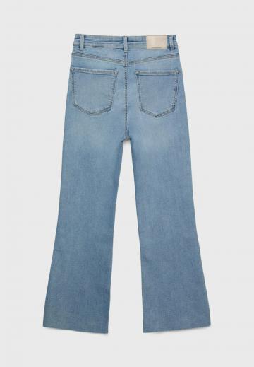 Короткие джинсы