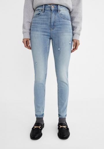 Короткие джинсы