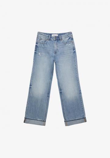 Прямые джинсы
