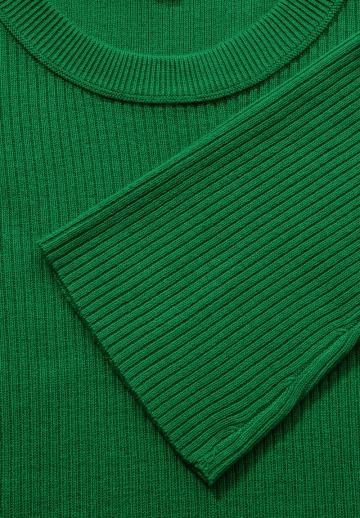 Вязаное платье