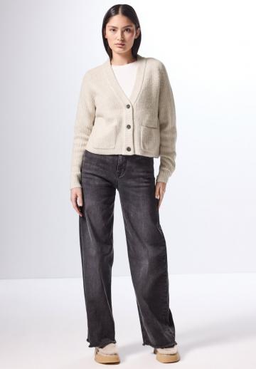 Вязаная кофта