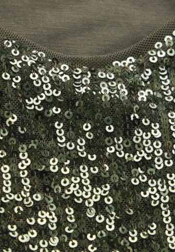 Топ на бретельках