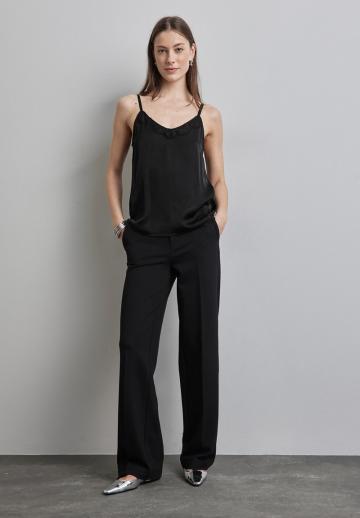 Топ на бретельках