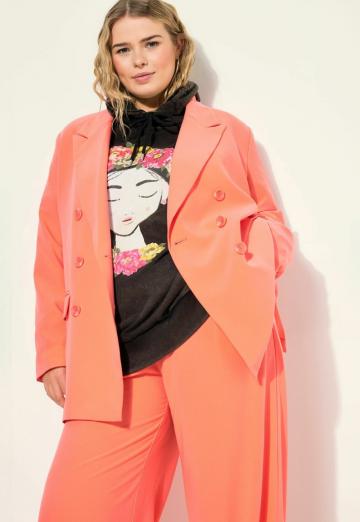 Короткое пальто