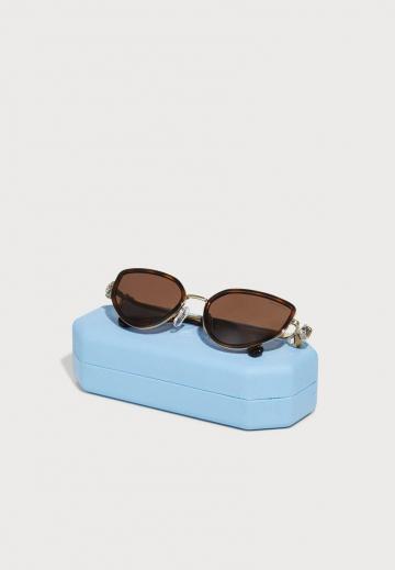 Солнечные очки