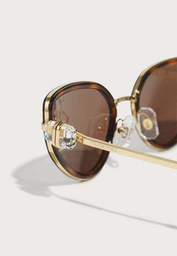 Солнечные очки