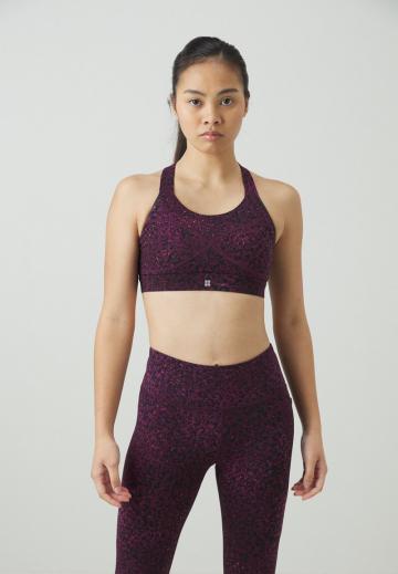 Бюстгальтер без косточек