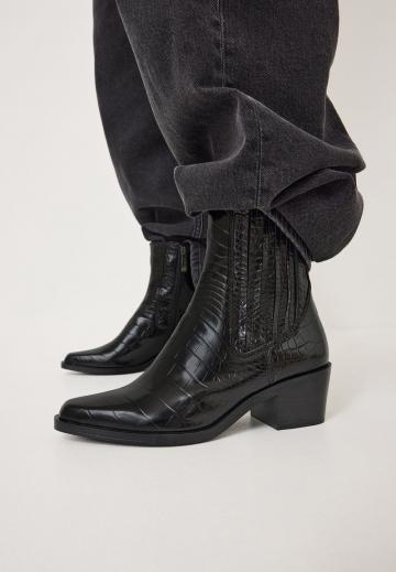 Ковбойские сапоги