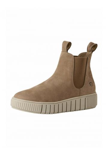 Сапожки на танкетке