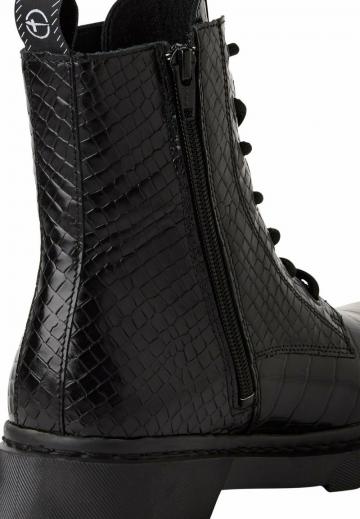 Ботинки на шнуровке