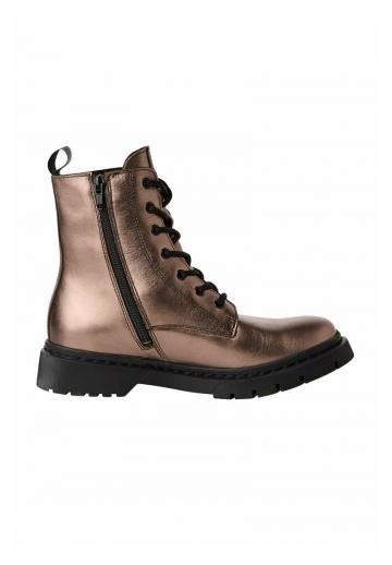 Ботинки на шнуровке