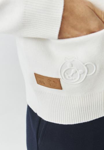 Вязаный жилет