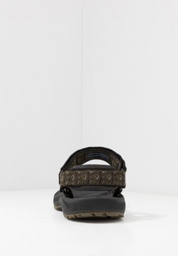 Спортивные сандалии