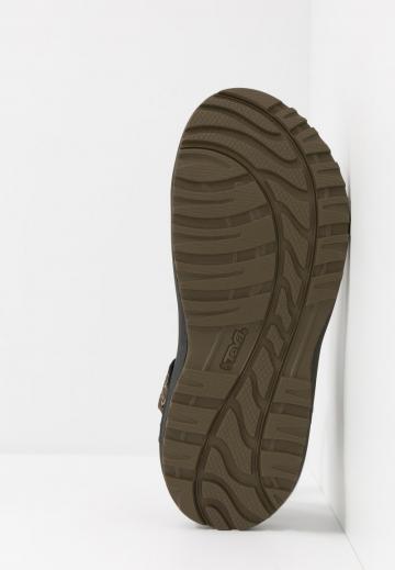 Спортивные сандалии